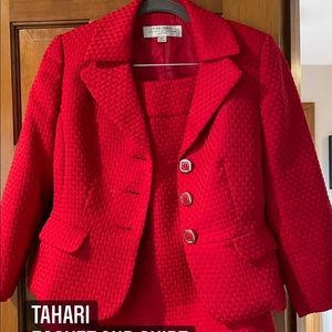 Tahari suit - jacket + skirt